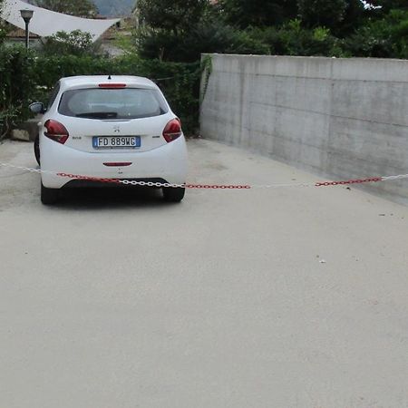 Resort Giardino Degli Aranci - Casa Lisca Baronissi Exteriör bild